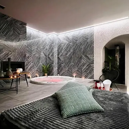 Апартхотел Leaspawellness 3*